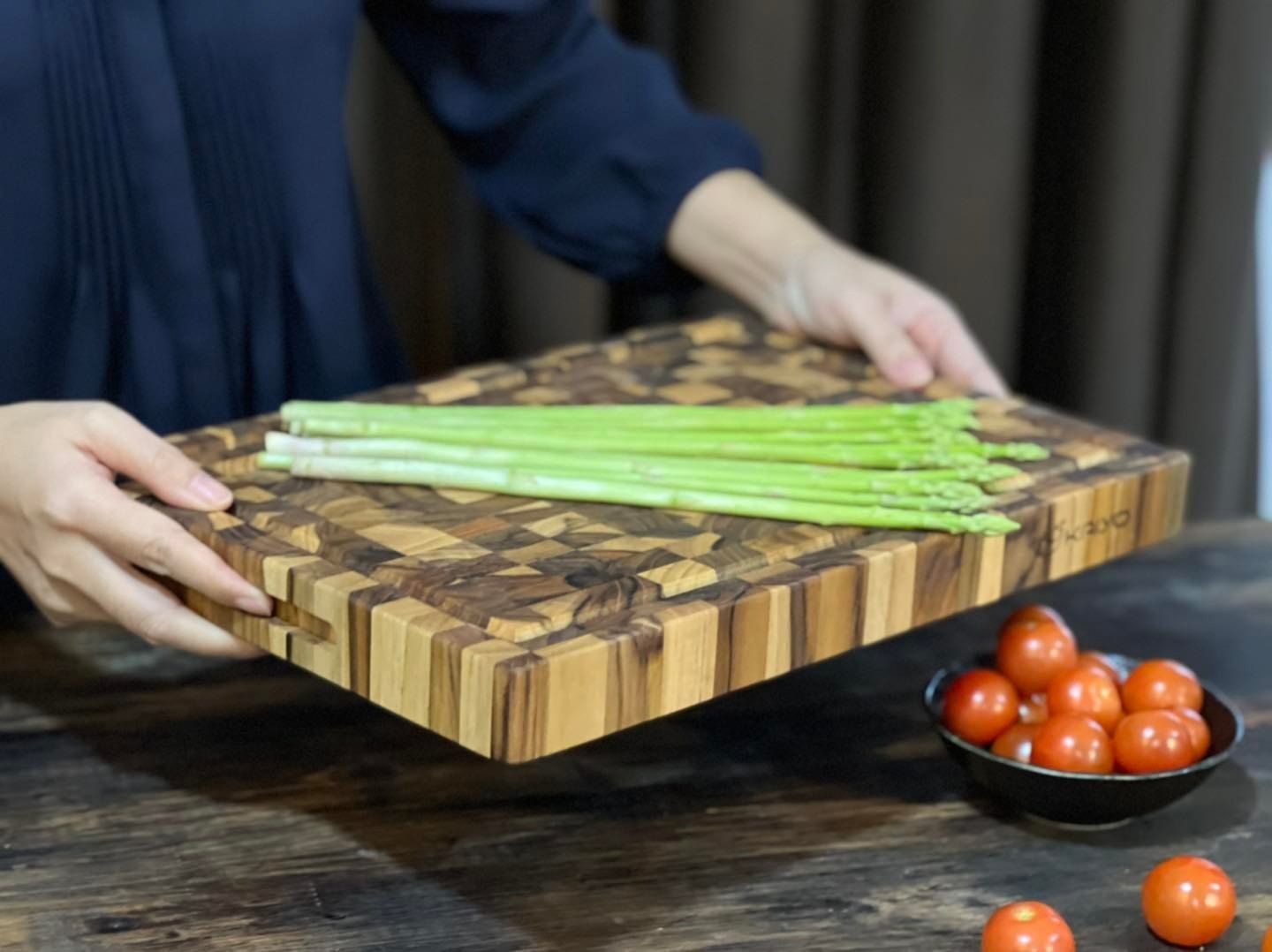 Thớt gỗ Teak - đầu cây - hình chữ nhật size M - loại chặt (25x35x3.8cm) (mã DC04)