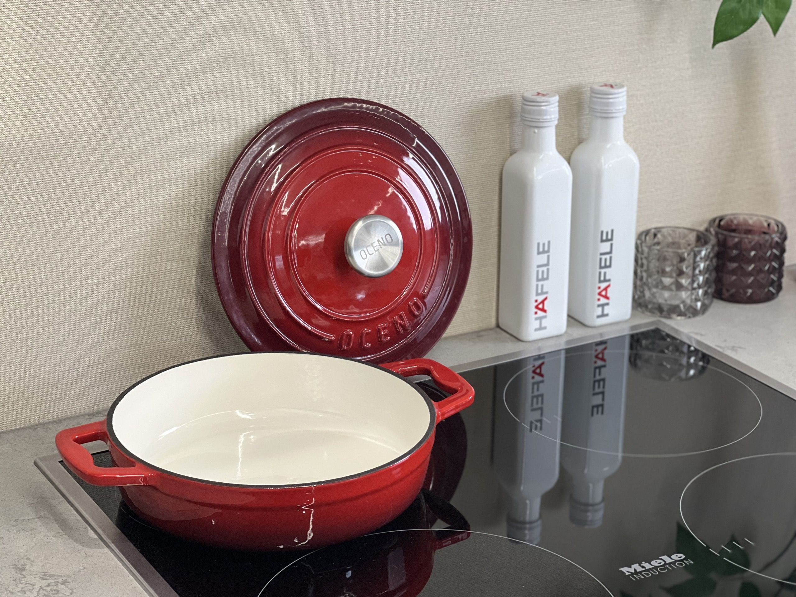 Nồi gang tráng men gốm Oceno loại thành thấp - Đỏ Cherry