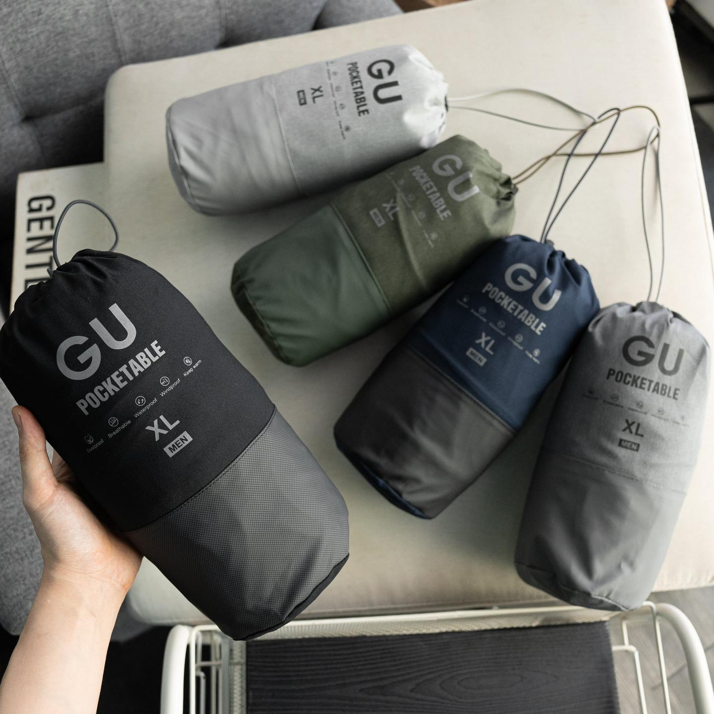Áo gió nam G.U 2 lớp xuất Nhật - XL - Đen