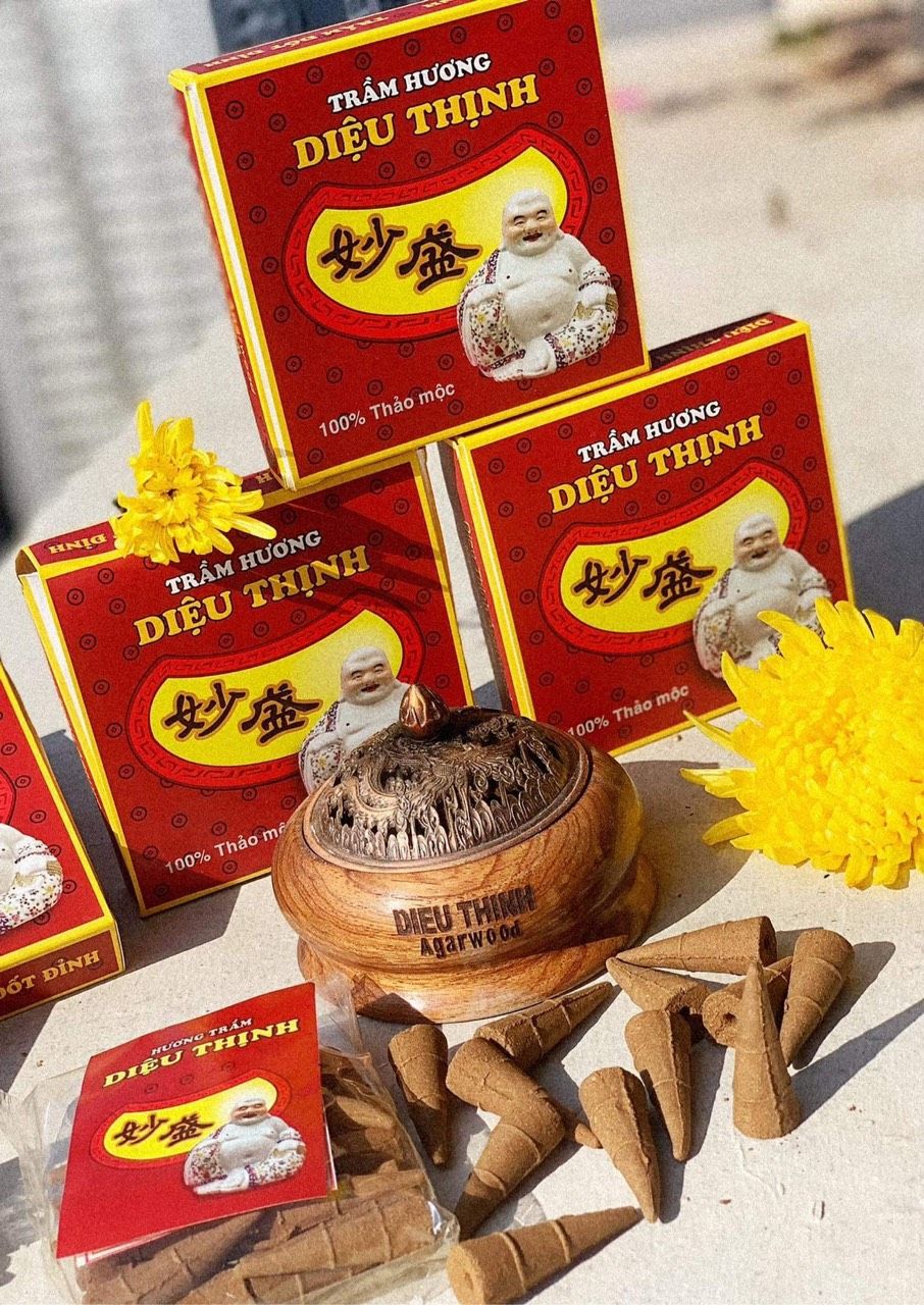 Hộp 20 nén trầm hương Diệu Thịnh