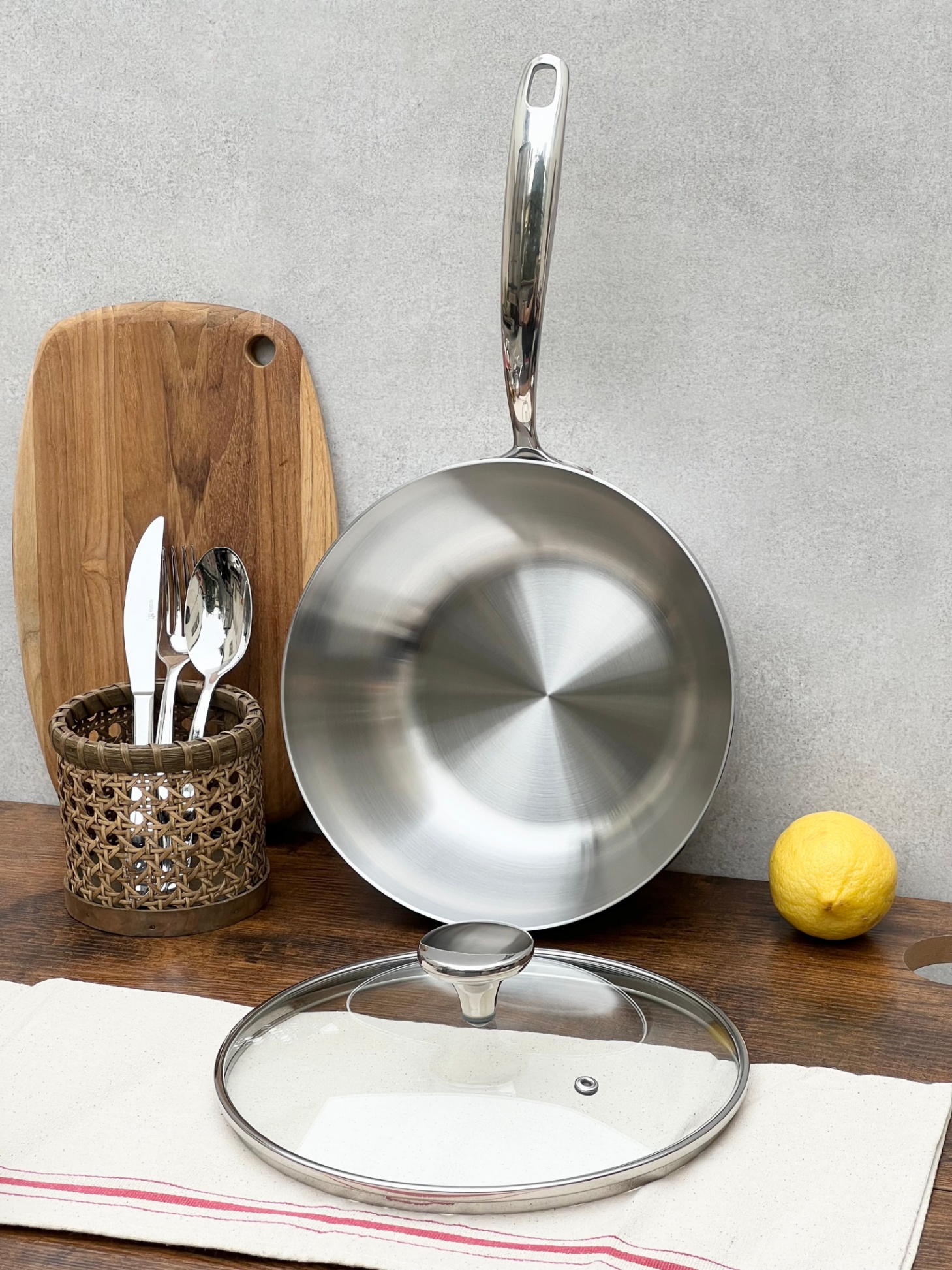 Chảo đúc inox sâu lòng Kaiyo 1 tay cầm - có vung kính - size 24cm