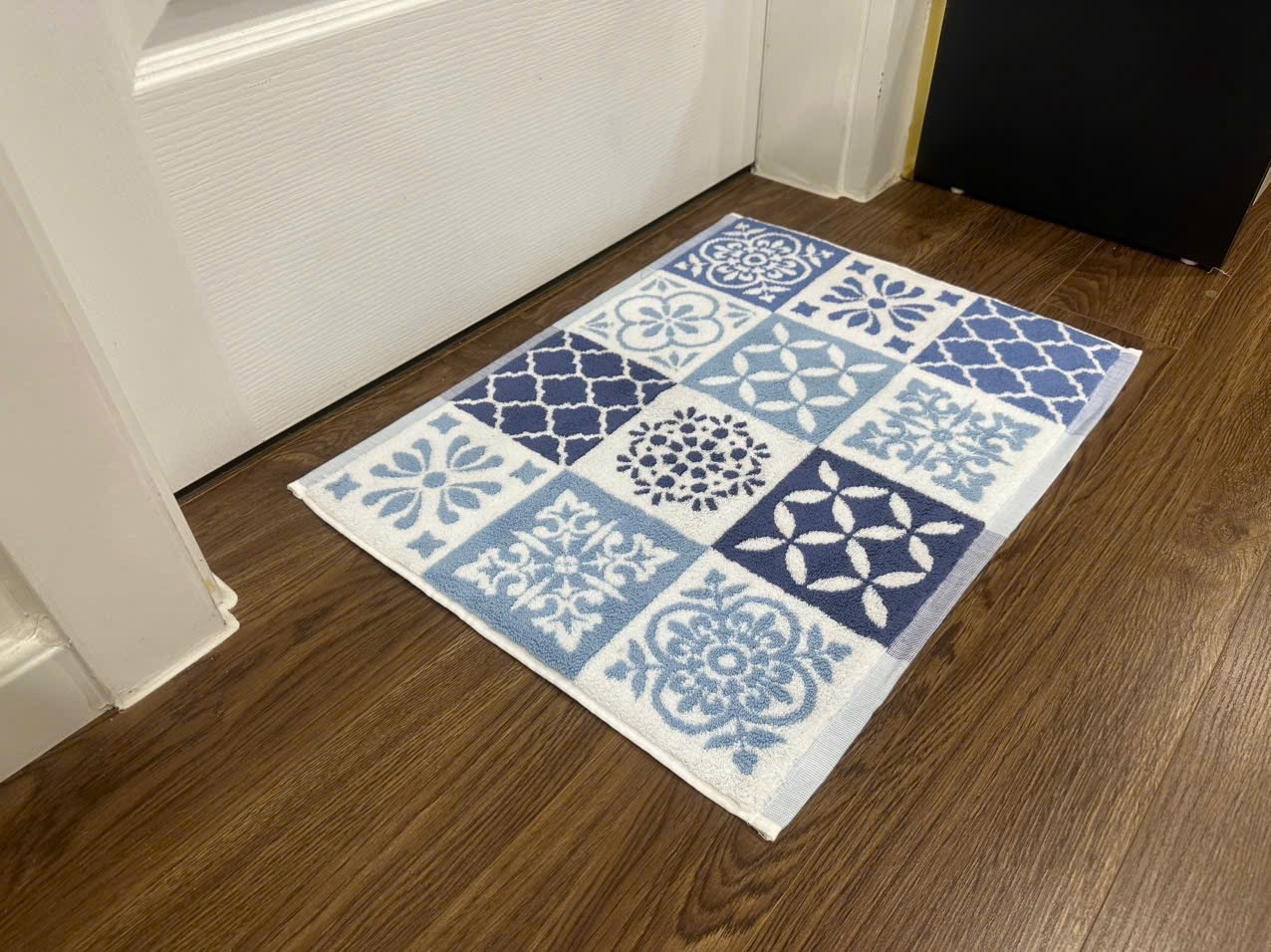 Thảm lau chân xuất Nhật 45 x 65cm - Xanh dương