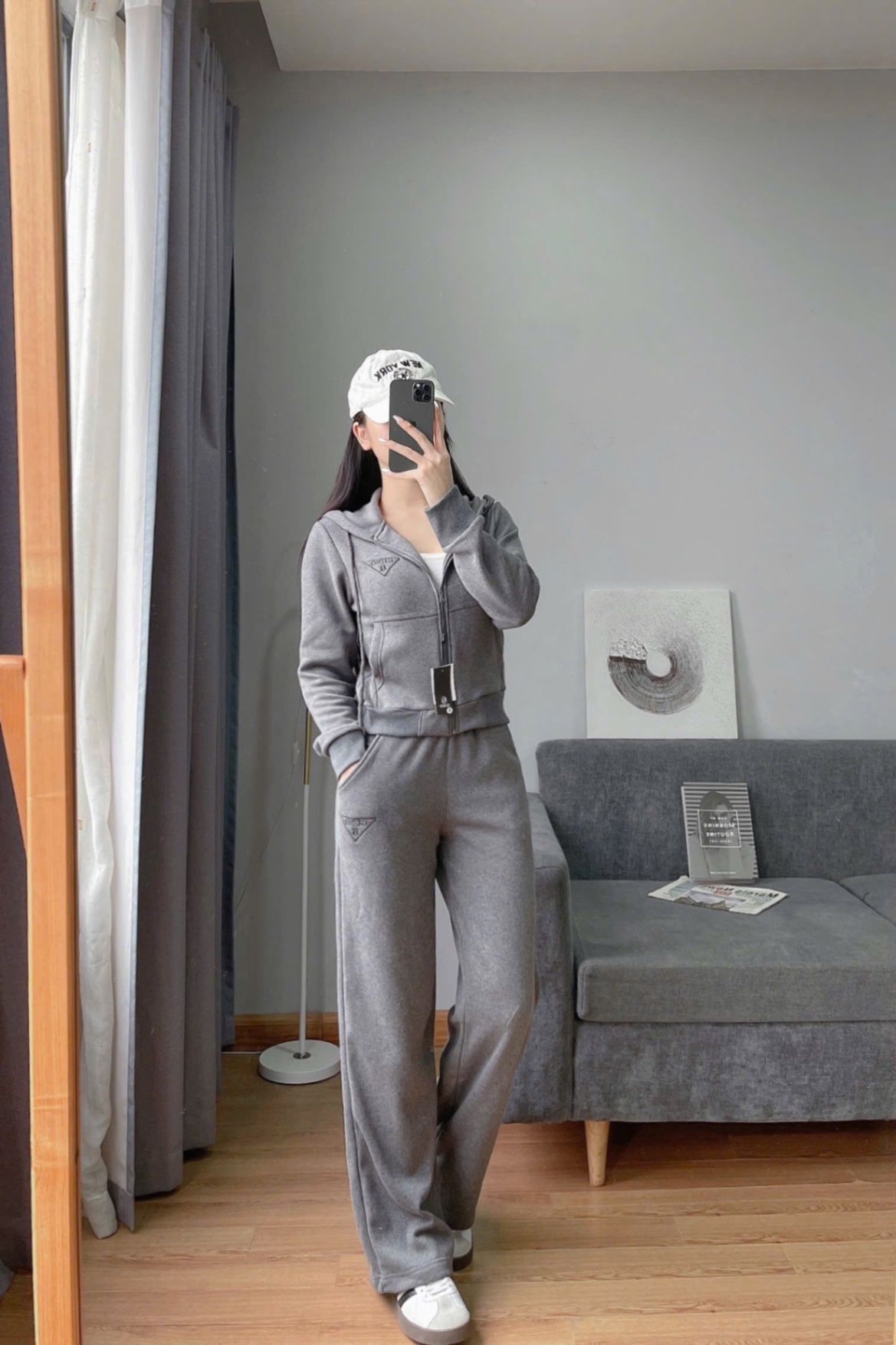 Bộ quần áo nỉ lót lông Guno - Size S - Ghi đậm