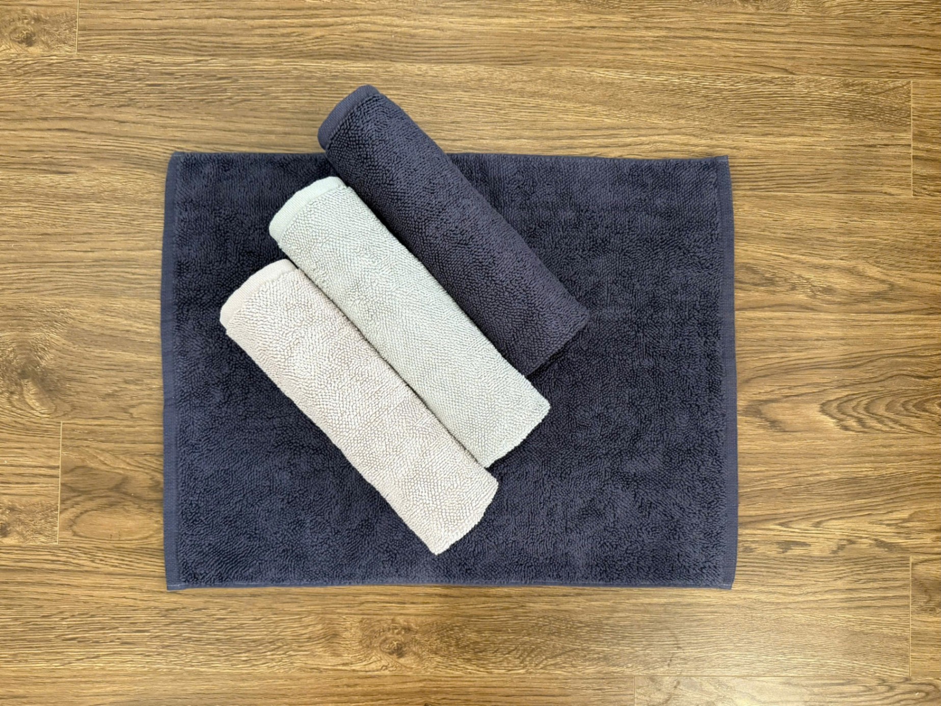 Thảm lau chân Nitori 45x60cm - màu xám