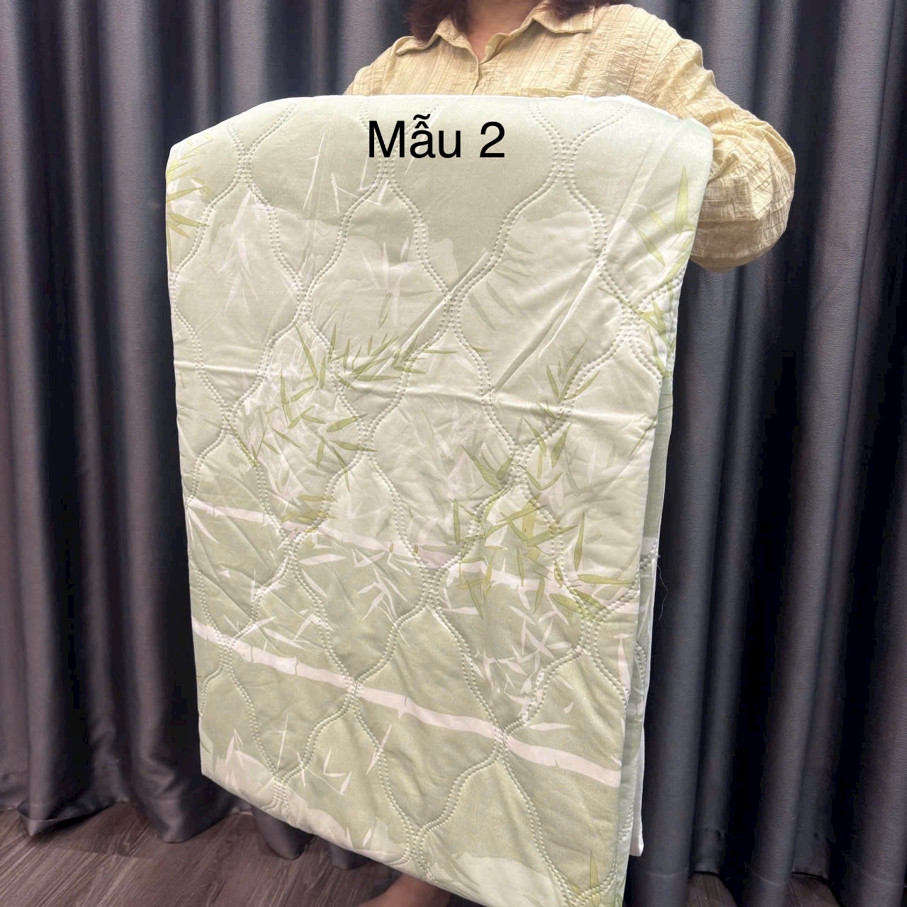 Chăn thun lạnh may trần 2m x 2.3m - Mẫu 2 (lá tre)