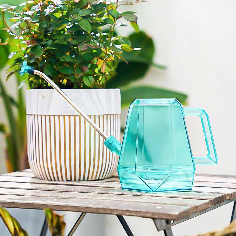 Bình tưới cây 1500ml vòi dài màu xanh