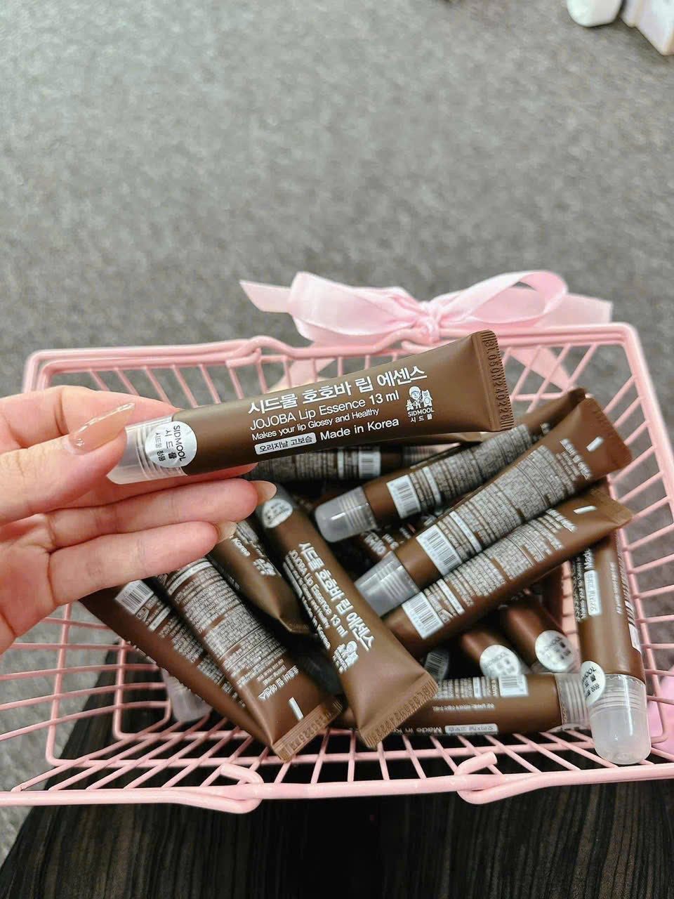 Tinh chất dưỡng môi JOJOBA Lip Essence