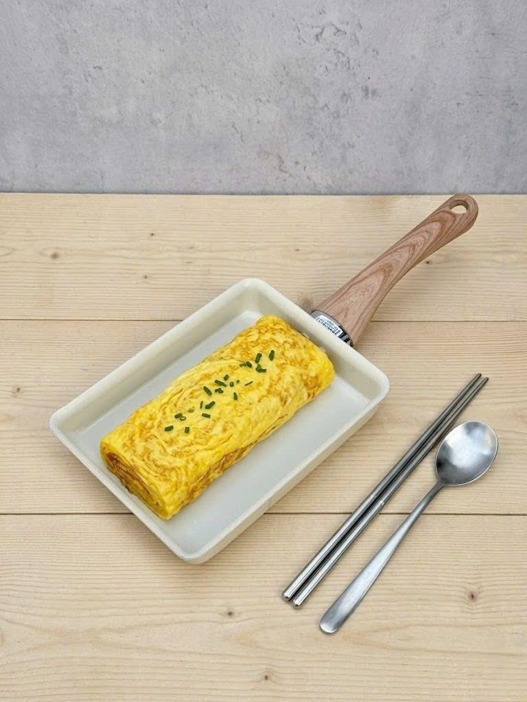 Chảo chiên trứng cuộn chống dính ceramic Kakusee 13 x 18cm