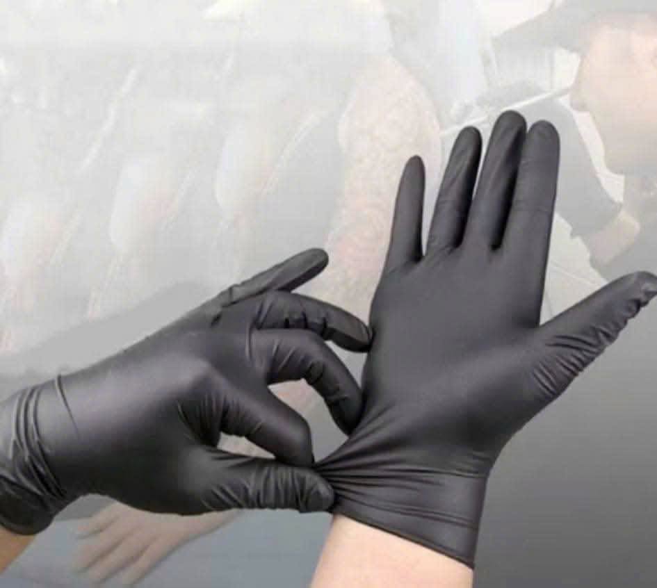 Hộp 100 găng tay cao su Nitrile màu đen (size M)