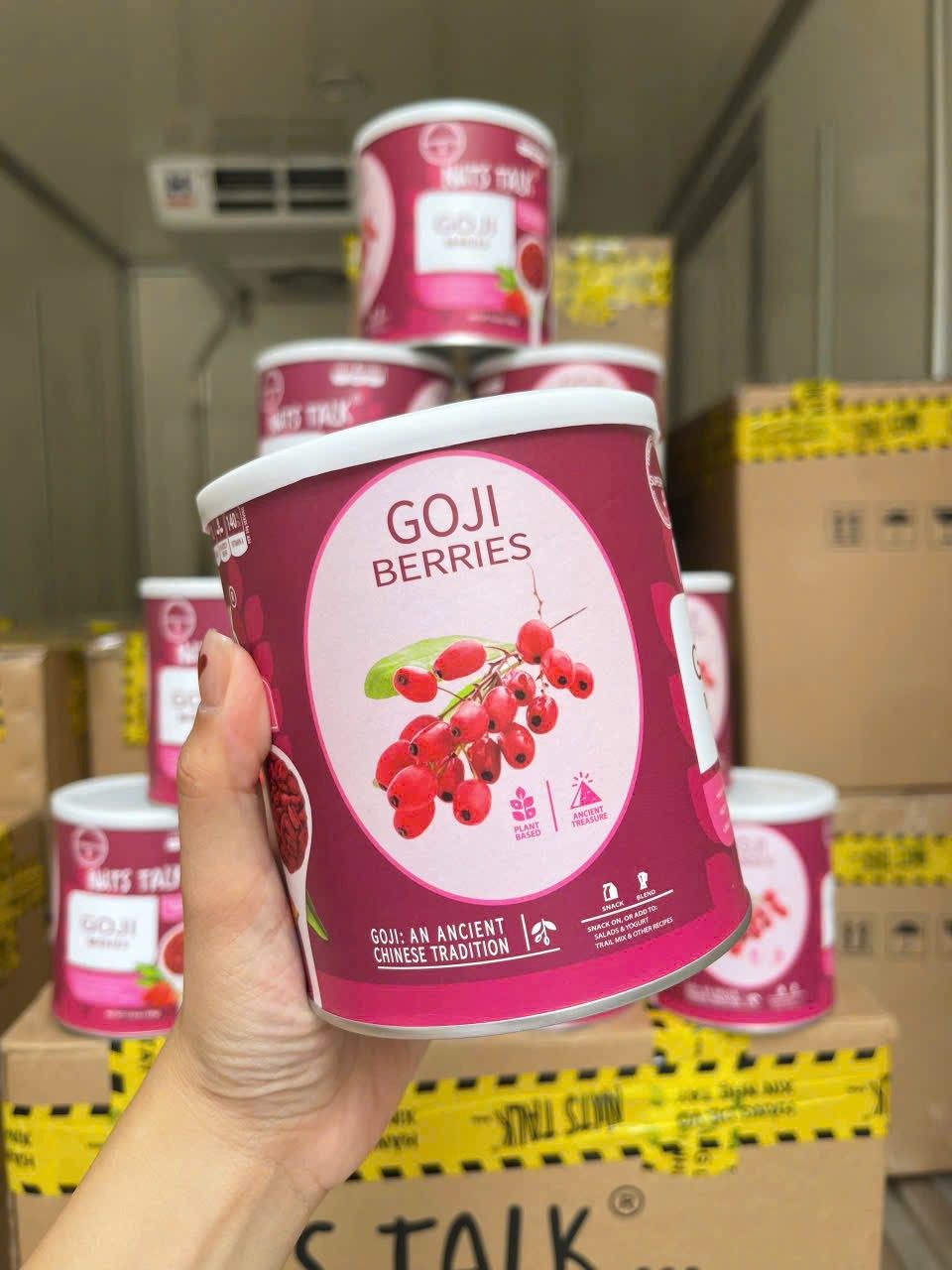 Kỳ tử đỏ NUTS TALK - loại hộp 350gr