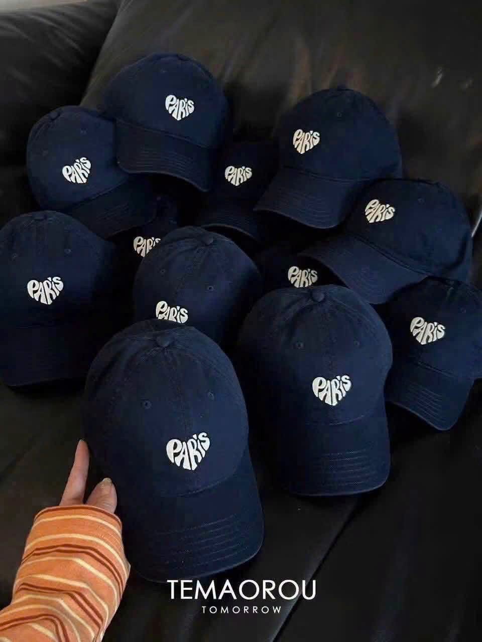 Mũ lưỡi trai Paris