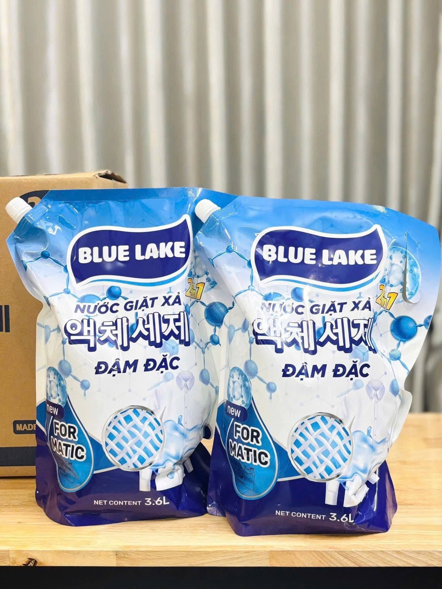 Túi nước giặt Blue hương thanh xuân (màu xanh) 3.6L