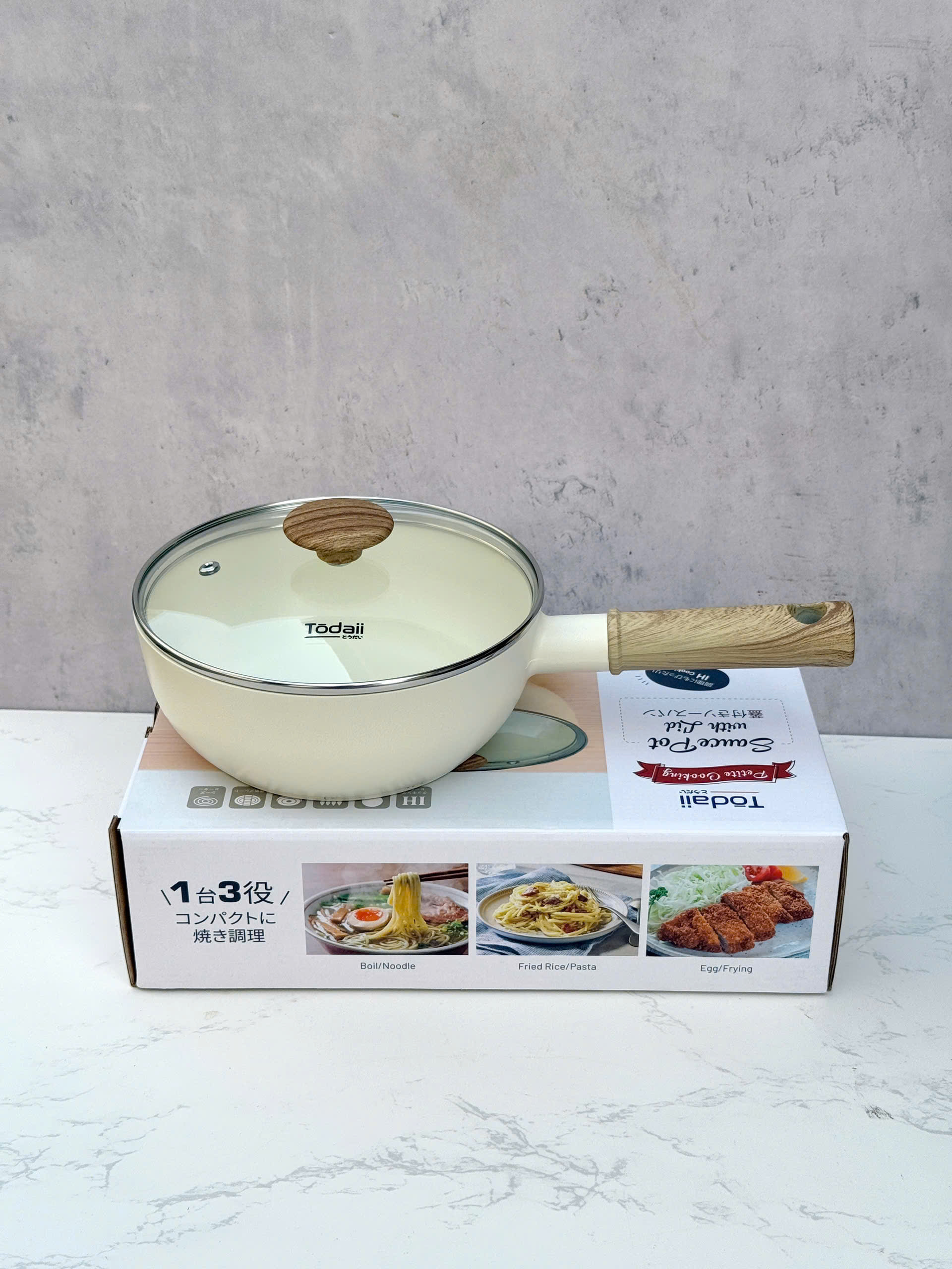 Quánh nhôm đúc nguyên khối Todaii 1 tay cầm dài bằng gỗ size 18cm