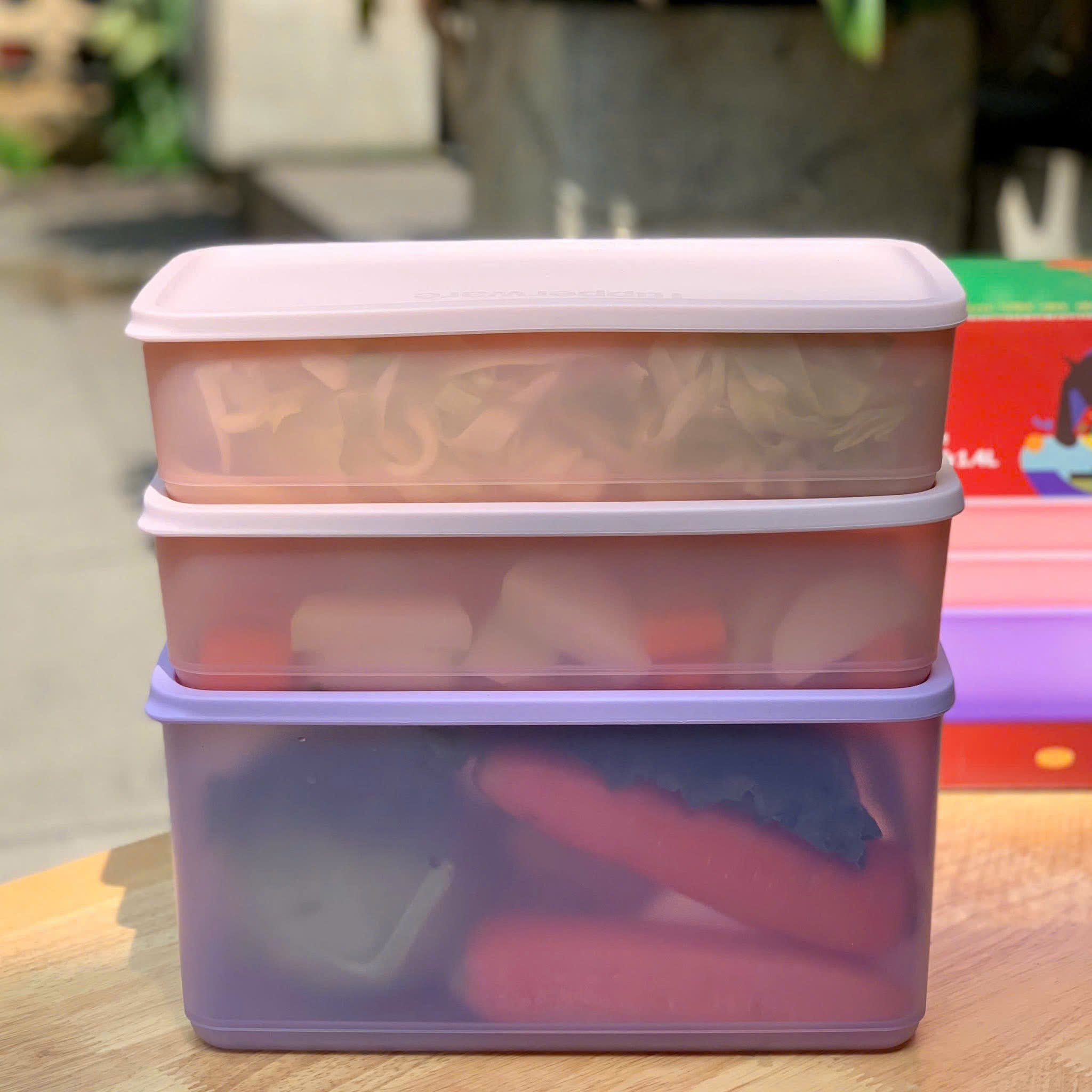 Set 3 hộp mát Tupperware size to ( 1 hộp 3L + 2 hộp 1.4L)