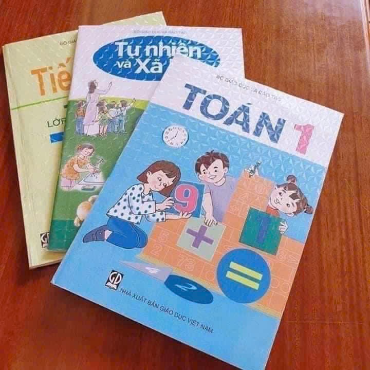 Set 30 decal bọc vở size nhỡ (43x30cm)