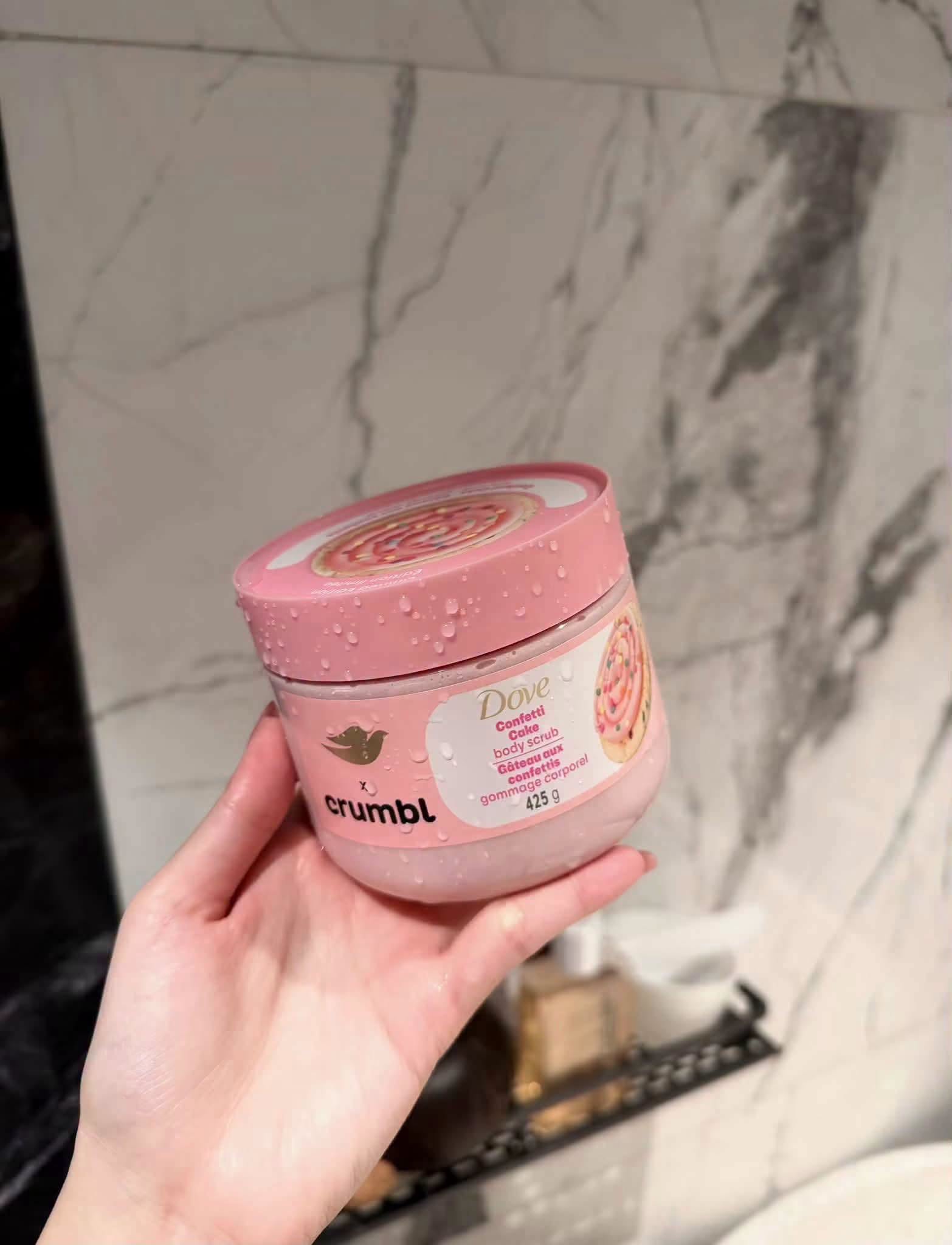 Tẩy da chết Dove bản Mỹ
