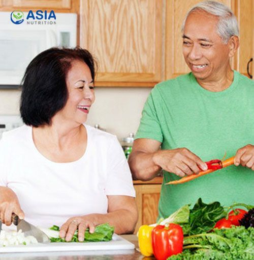 Dinh dưỡng giúp cải thiện triệu chứng mất ngủ ở người già