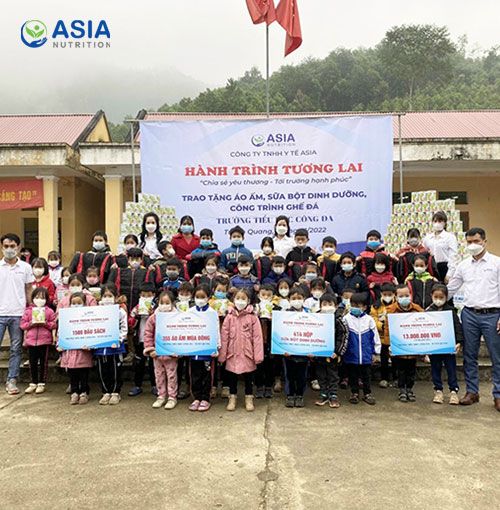 Asia Nutrition tổ chức Chương trình “Chia sẻ yêu thương - Đến trường hạnh phúc” cho trẻ em nghèo vùng cao