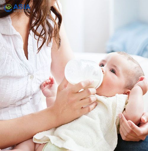 Những điều cần nhớ khi lựa chọn sữa công thức tốt nhất cho trẻ sơ sinh
