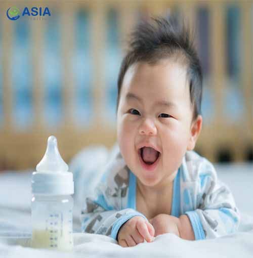 Sữa công thức nào tốt cho trẻ sơ sinh?