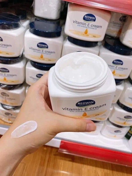 Kem dưỡng da REDWIN Vitamin E Cream 300g Úc