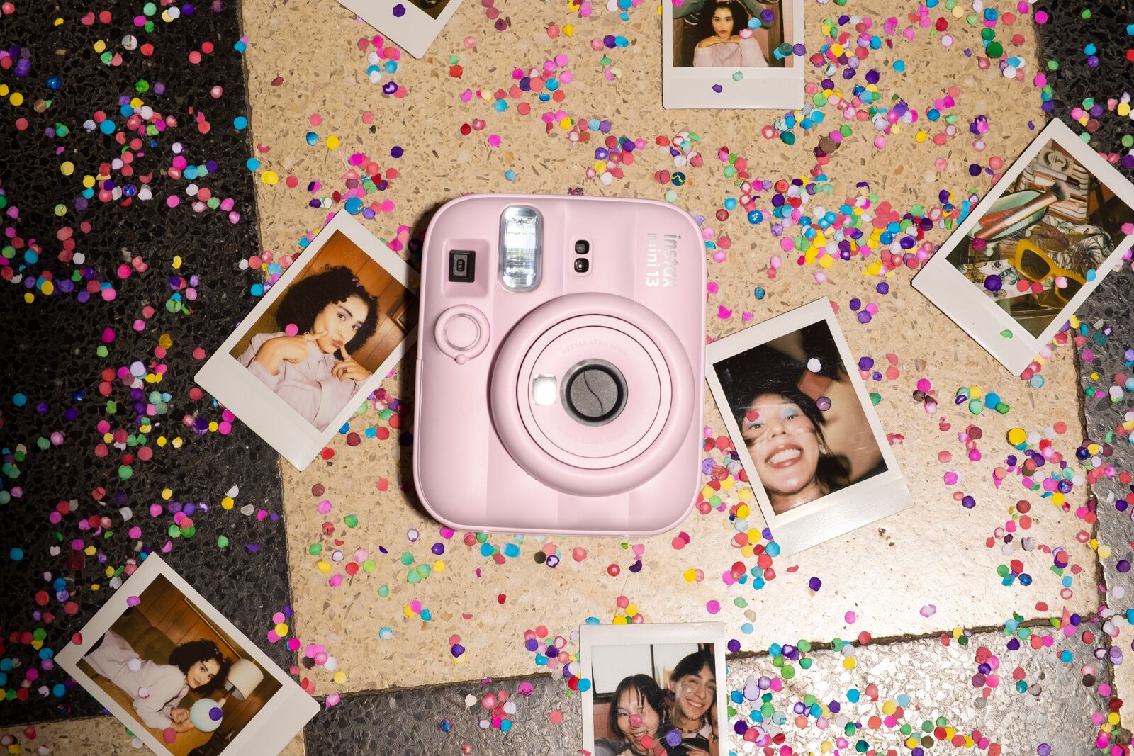 May-anh-lay-ngay-Fujifilm-Instax-Mini-13-Chinh-Hang-5.jpg?v=1776315973