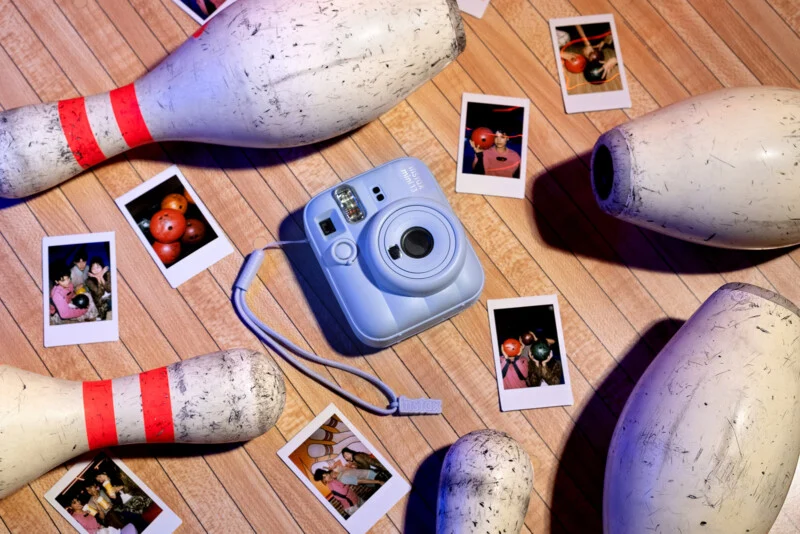 May-anh-lay-ngay-Fujifilm-Instax-Mini-13-Chinh-Hang.webp?v=1776316016