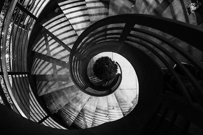 Ricoh-GR-IV-Monochrome-Chinh-hang--8.jpg?v=1778049286