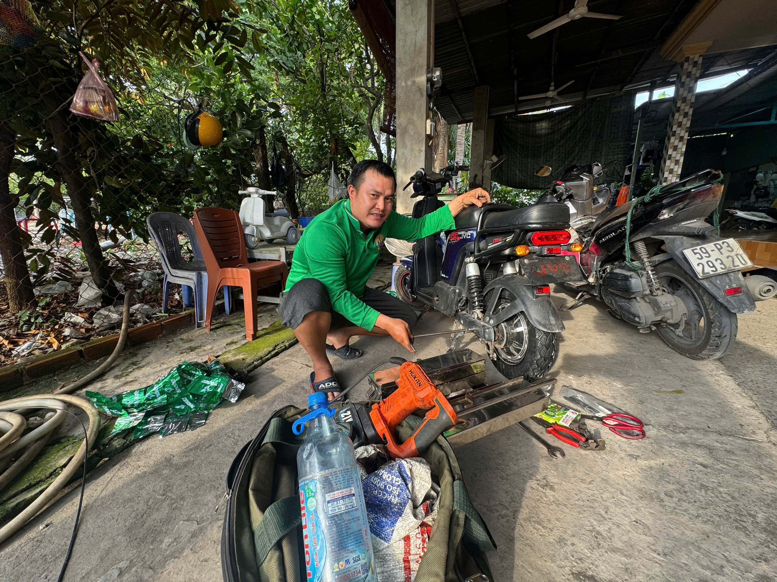 Thay Vỏ Lốp Xe Đạp Điện, Xe Máy Điện Lưu Động Tại Nhà TPHCM