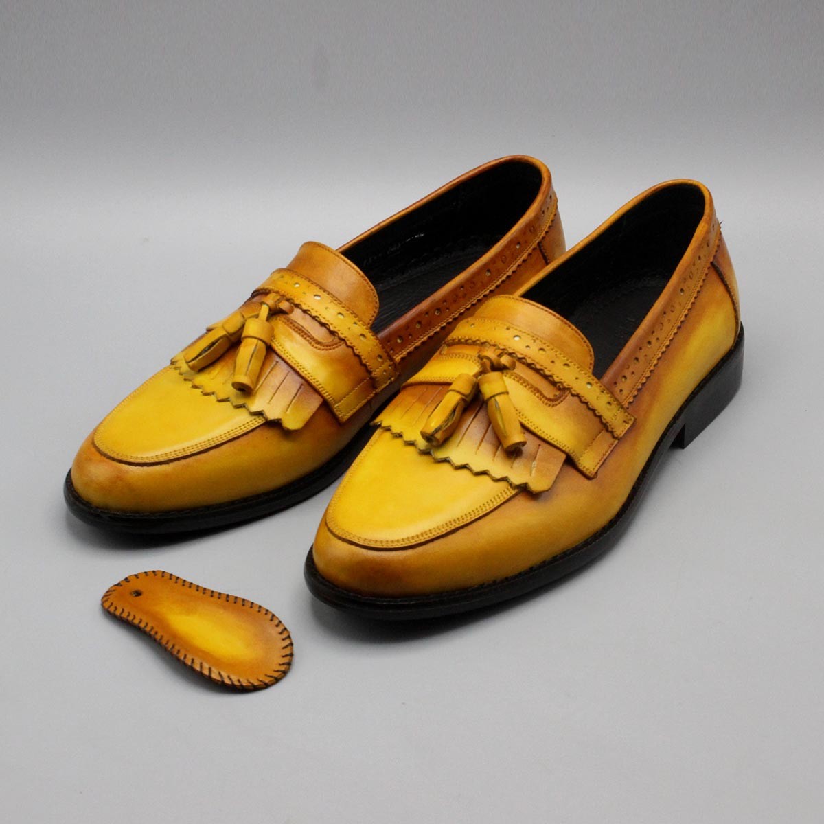 Patina Kiltie Loafer 005