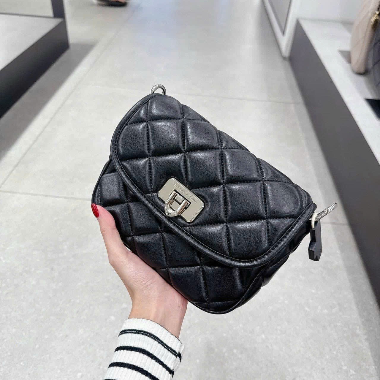 TÚI XÁCH C.N.K TRÁM BẢN ĐẸP SIZE 19 - C417