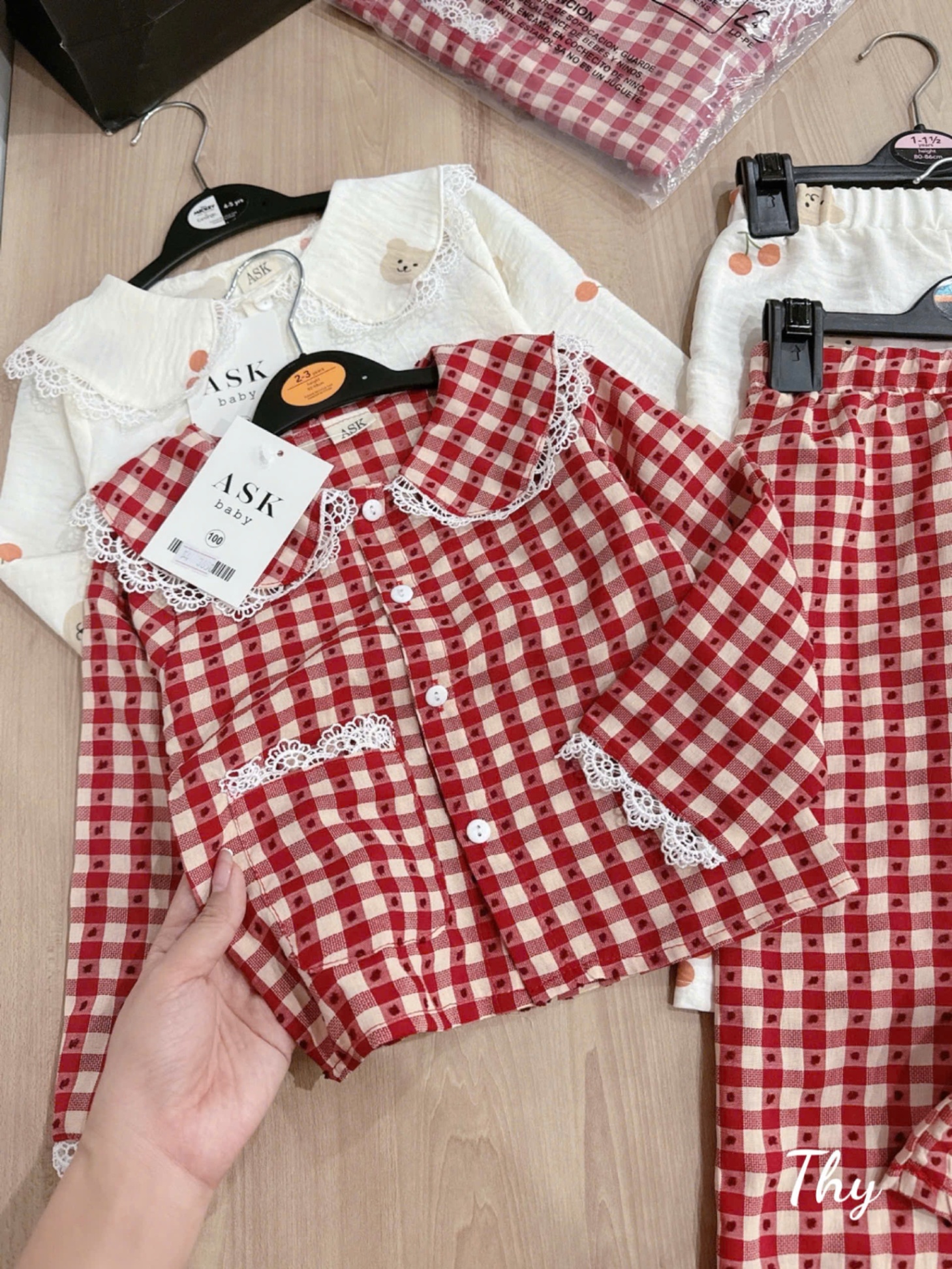 XẢ SET 2 BỘ PIJAMA PHỐI REN TONE ĐỎ - C278