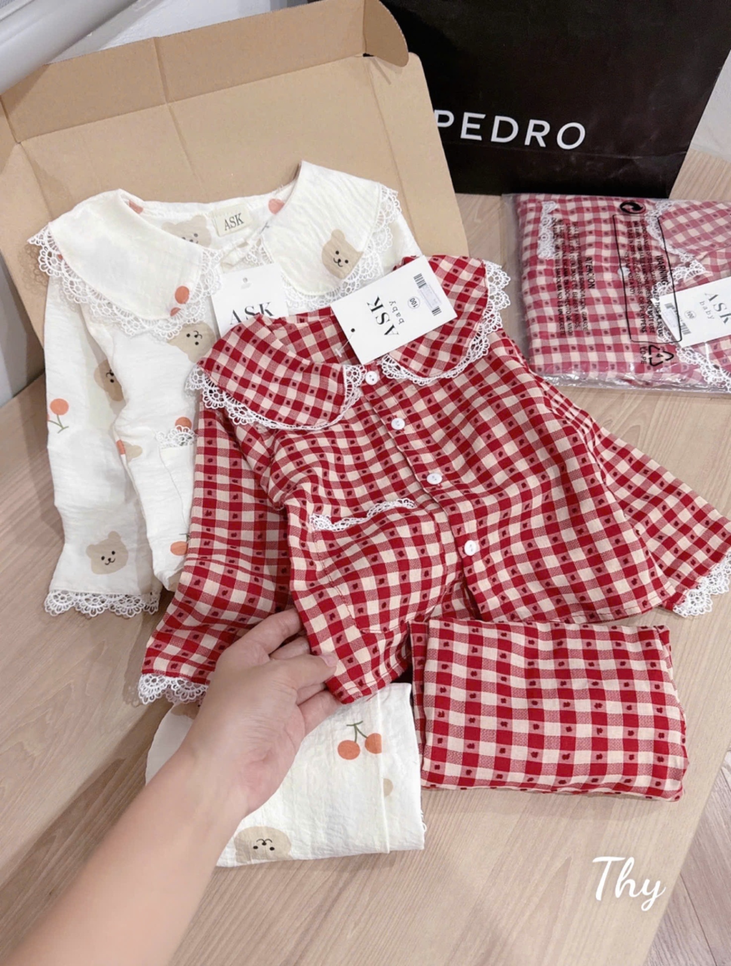 XẢ SET 2 BỘ PIJAMA PHỐI REN TONE ĐỎ - C278