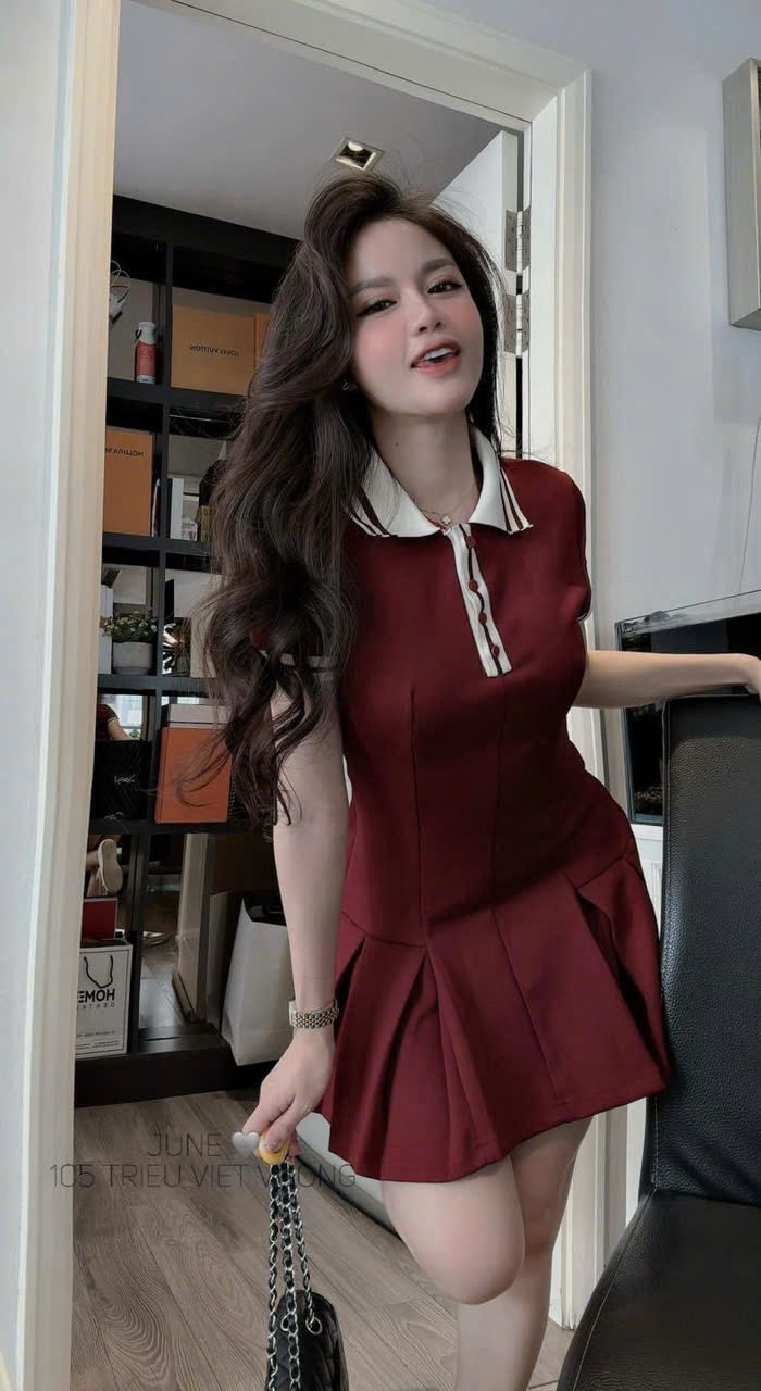 XẢ VÁY ĐỎ NỮ PHA CỔ BE - A223