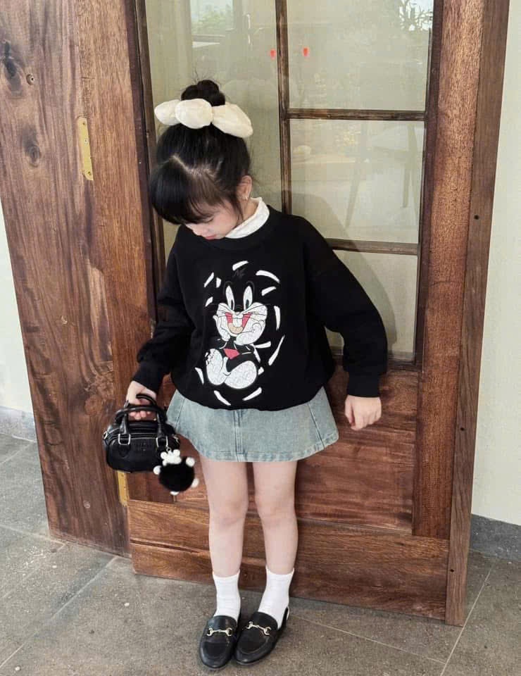XẢ ÁO NỈ THỎ ĐEN CHO BÉ - A194