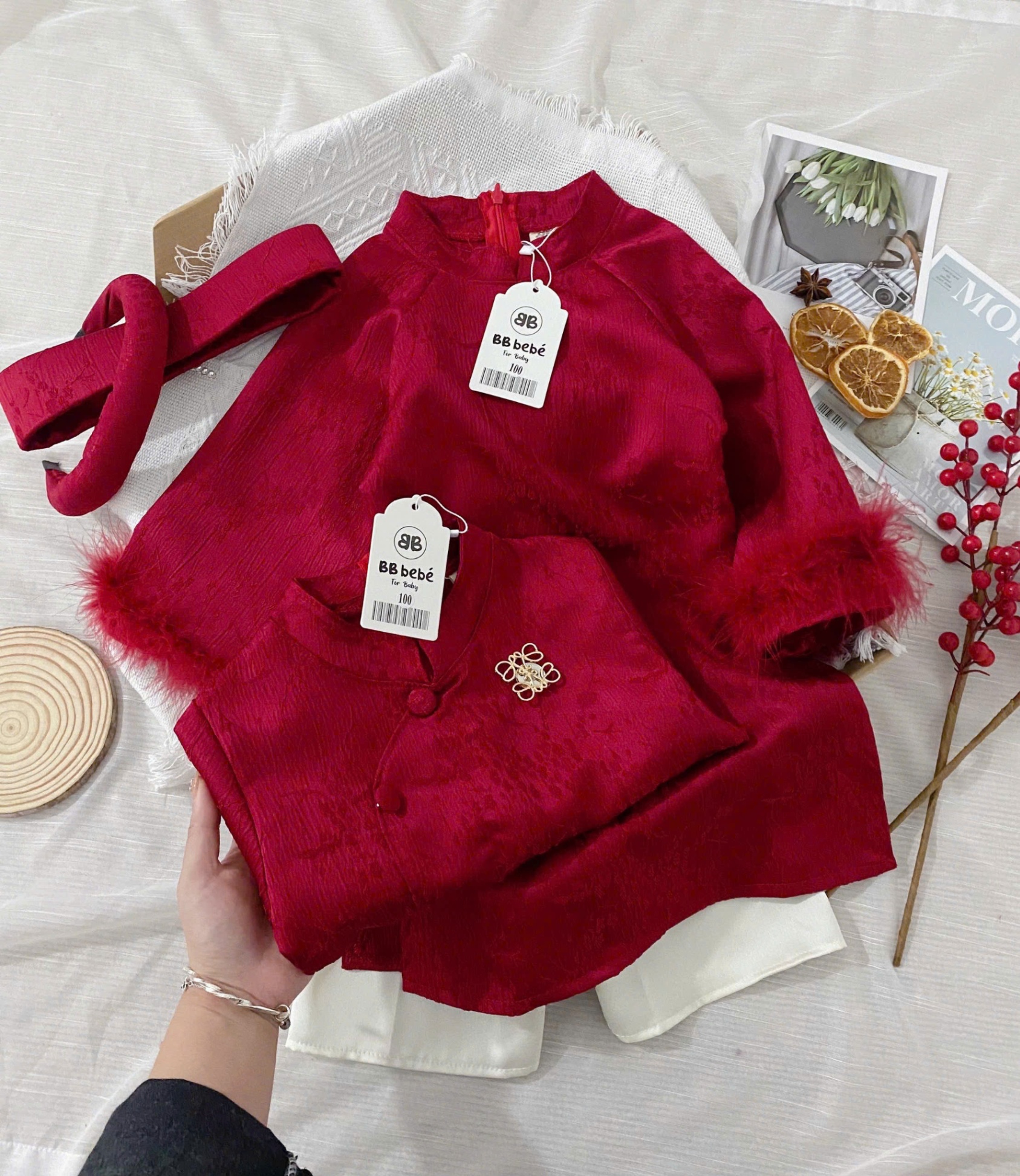 XẢ SET ÁO DÀI GẤM ĐỎ BÉ TRAI BÉ GÁI - B798
