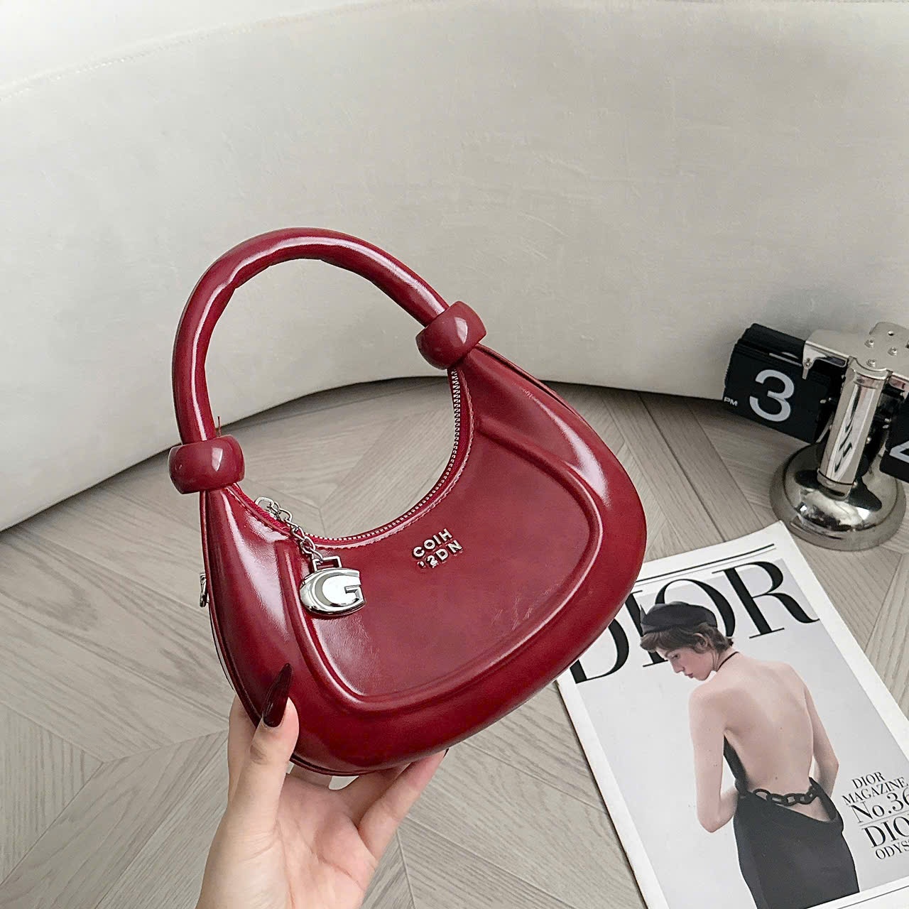 TÚI XÁCH DÁNG BẦU SIZE 22 - B451