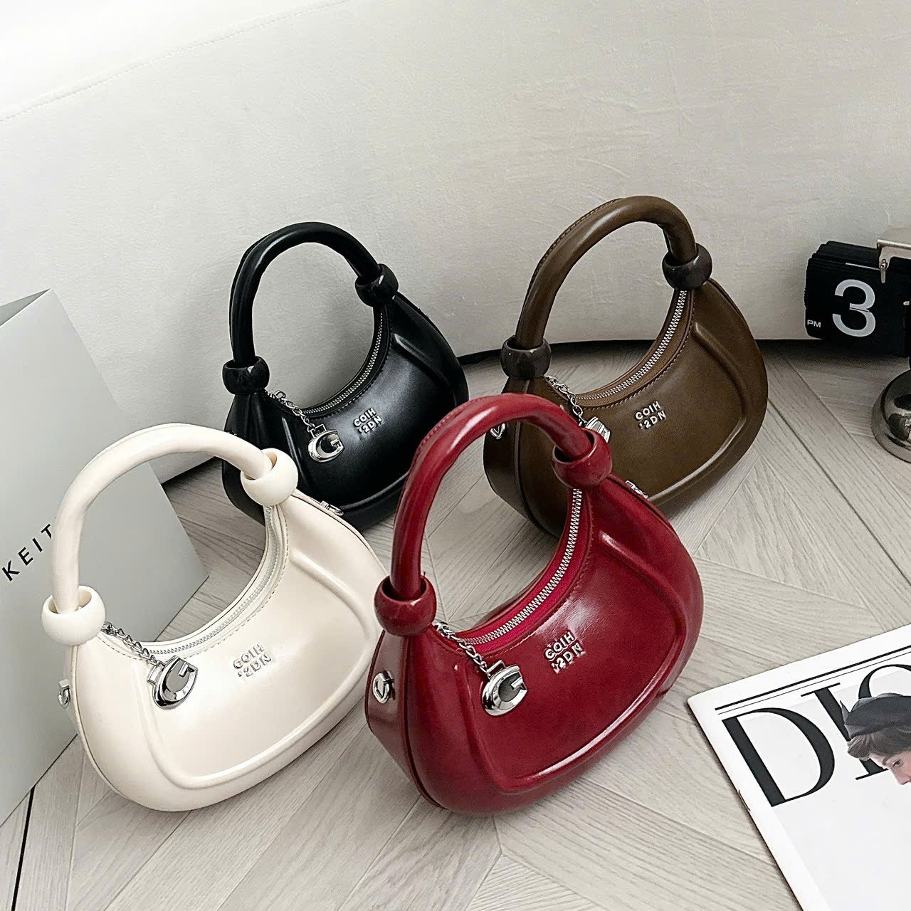 TÚI XÁCH DÁNG BẦU SIZE 22 - B451