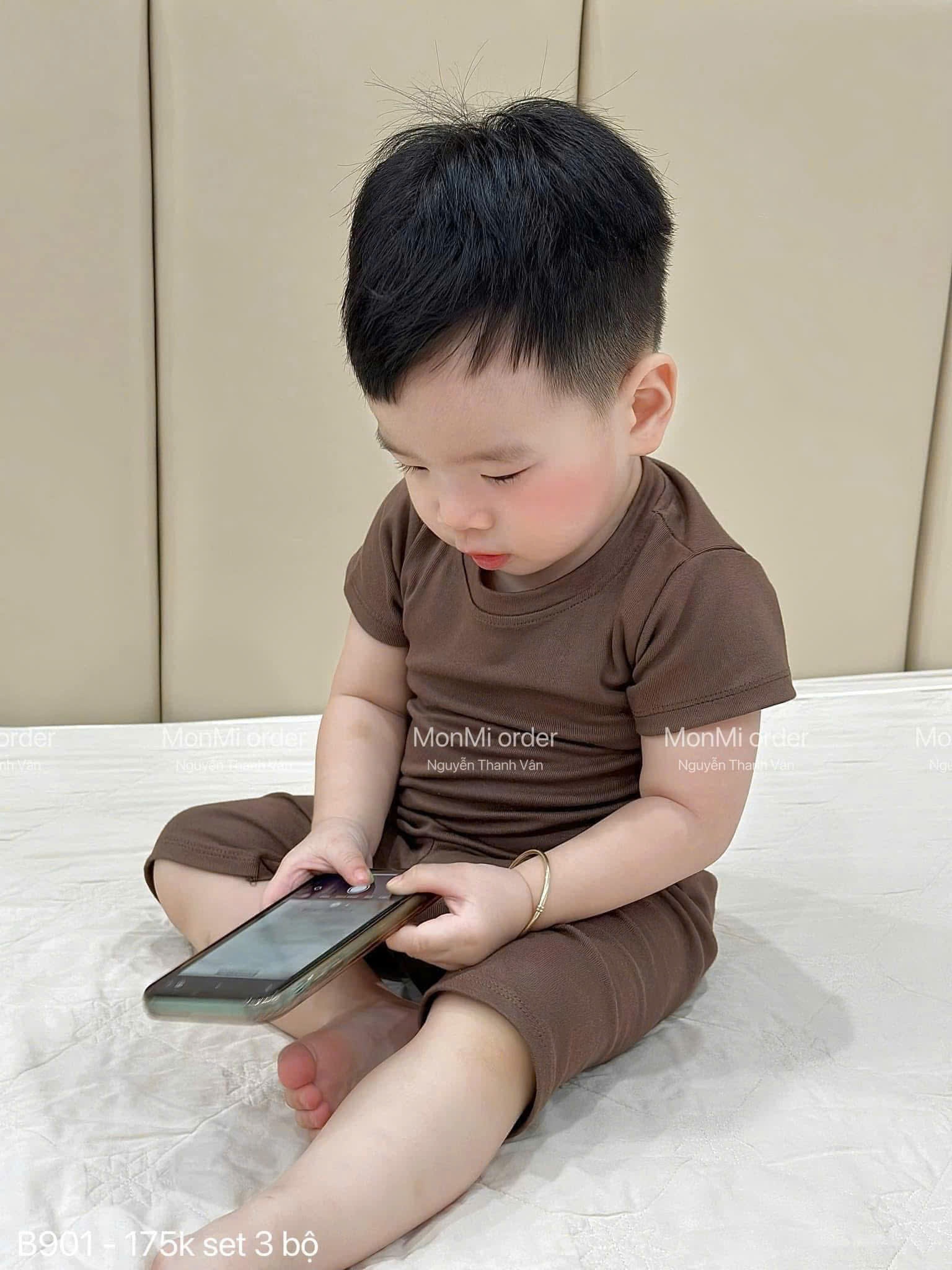 XẢ B978 - SET 2 BỘ ZIP TONE NÂU CHO BÉ