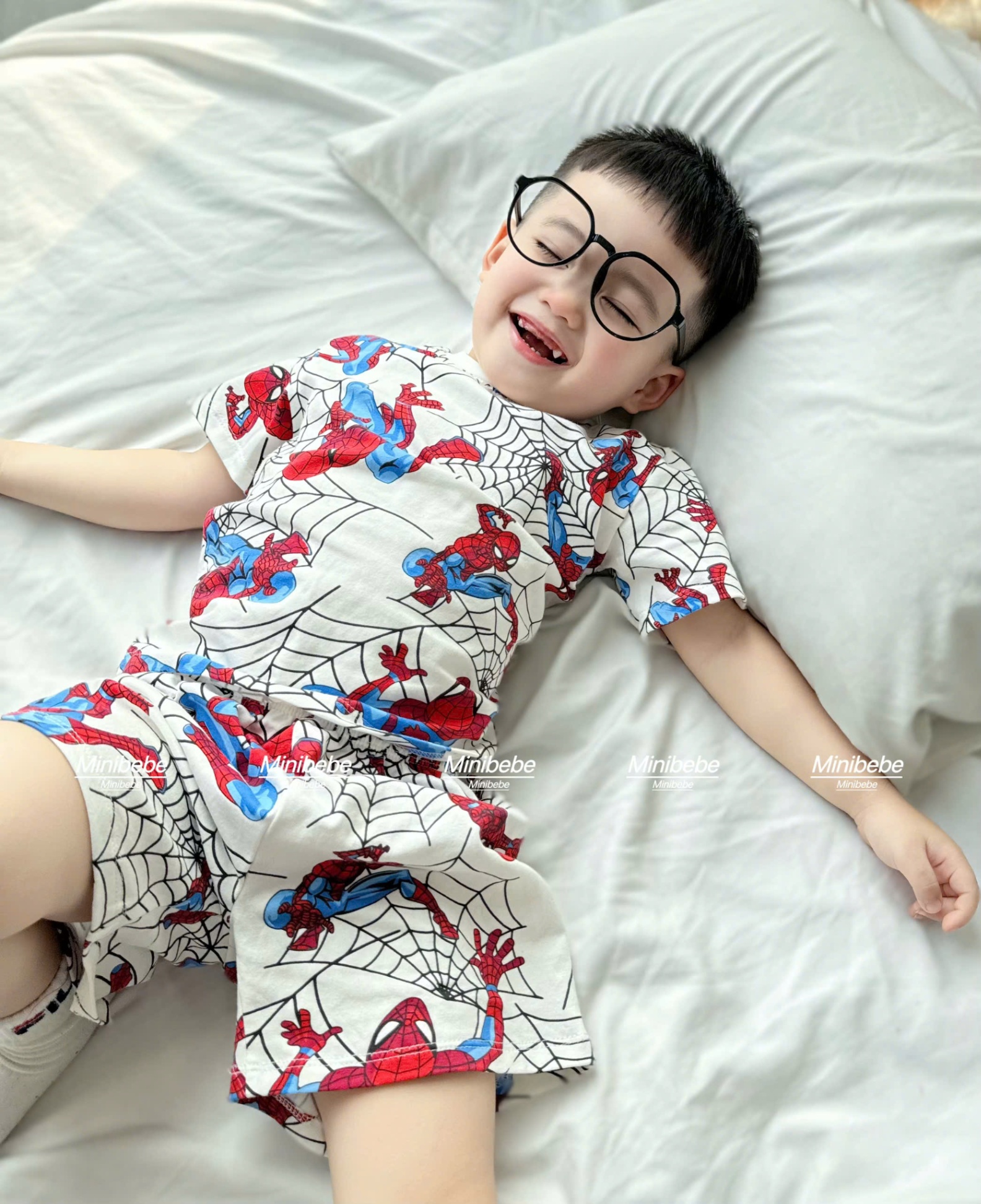 C305 - SET 2 BỘ NHỆN XANH PHA ĐỎ VÀ TRẮNG