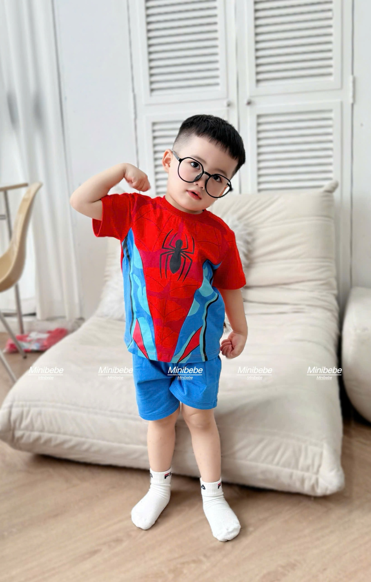 C305 - SET 2 BỘ NHỆN XANH PHA ĐỎ VÀ TRẮNG