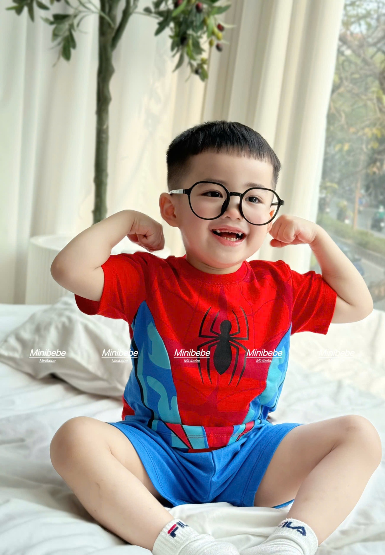 C305 - SET 2 BỘ NHỆN XANH PHA ĐỎ VÀ TRẮNG