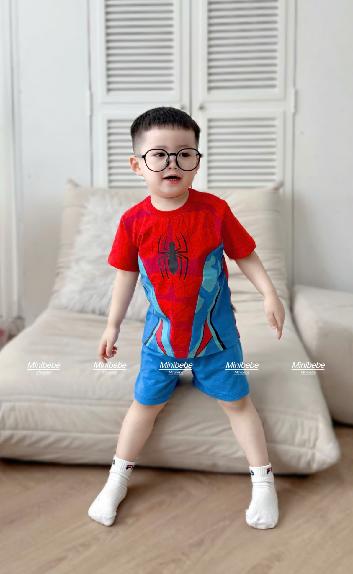 C305 - SET 2 BỘ NHỆN XANH PHA ĐỎ VÀ TRẮNG