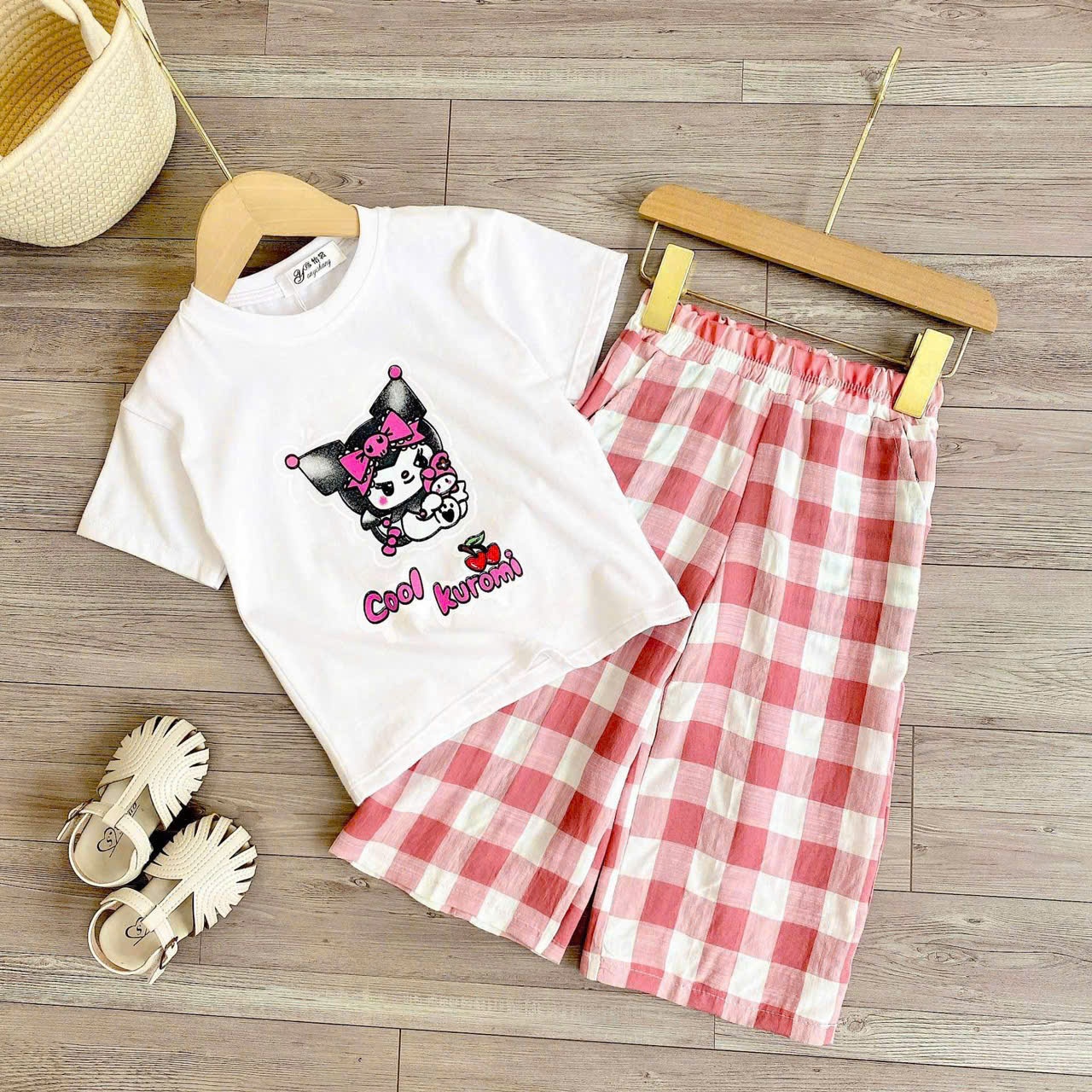 C183 - SET BỘ KUROMI TRẮNG QUẦN KẺ HỒNG BG