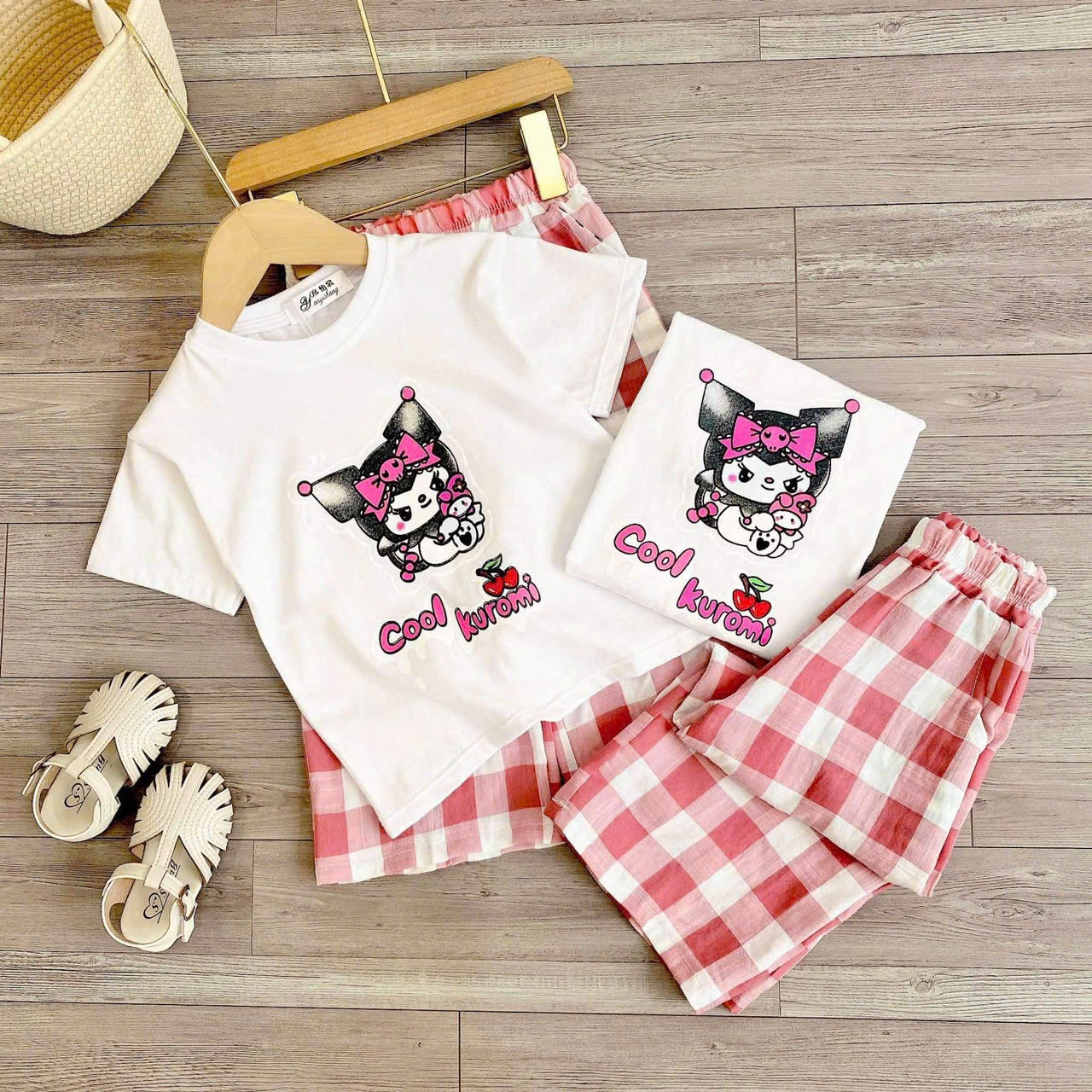 C183 - SET BỘ KUROMI TRẮNG QUẦN KẺ HỒNG BG