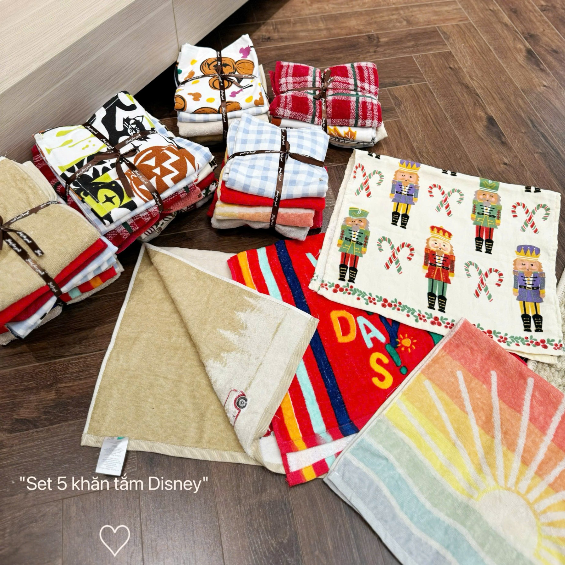 A290 - SET 5 KHĂN TẮM DISNEY MIX MÀU