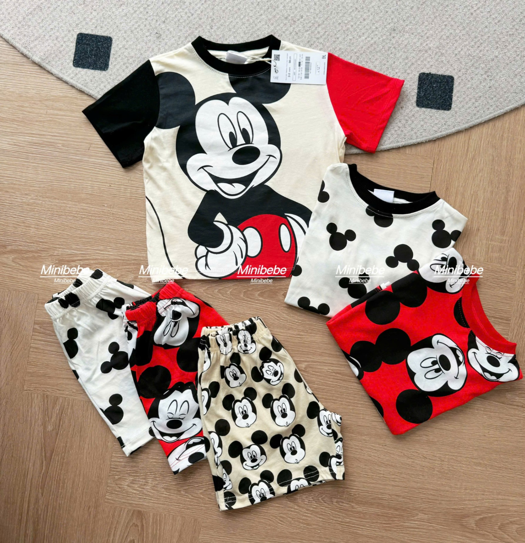 A825 - SET 3 BỘ MICKEY TRẮNG ĐỎ TAY PHỐI