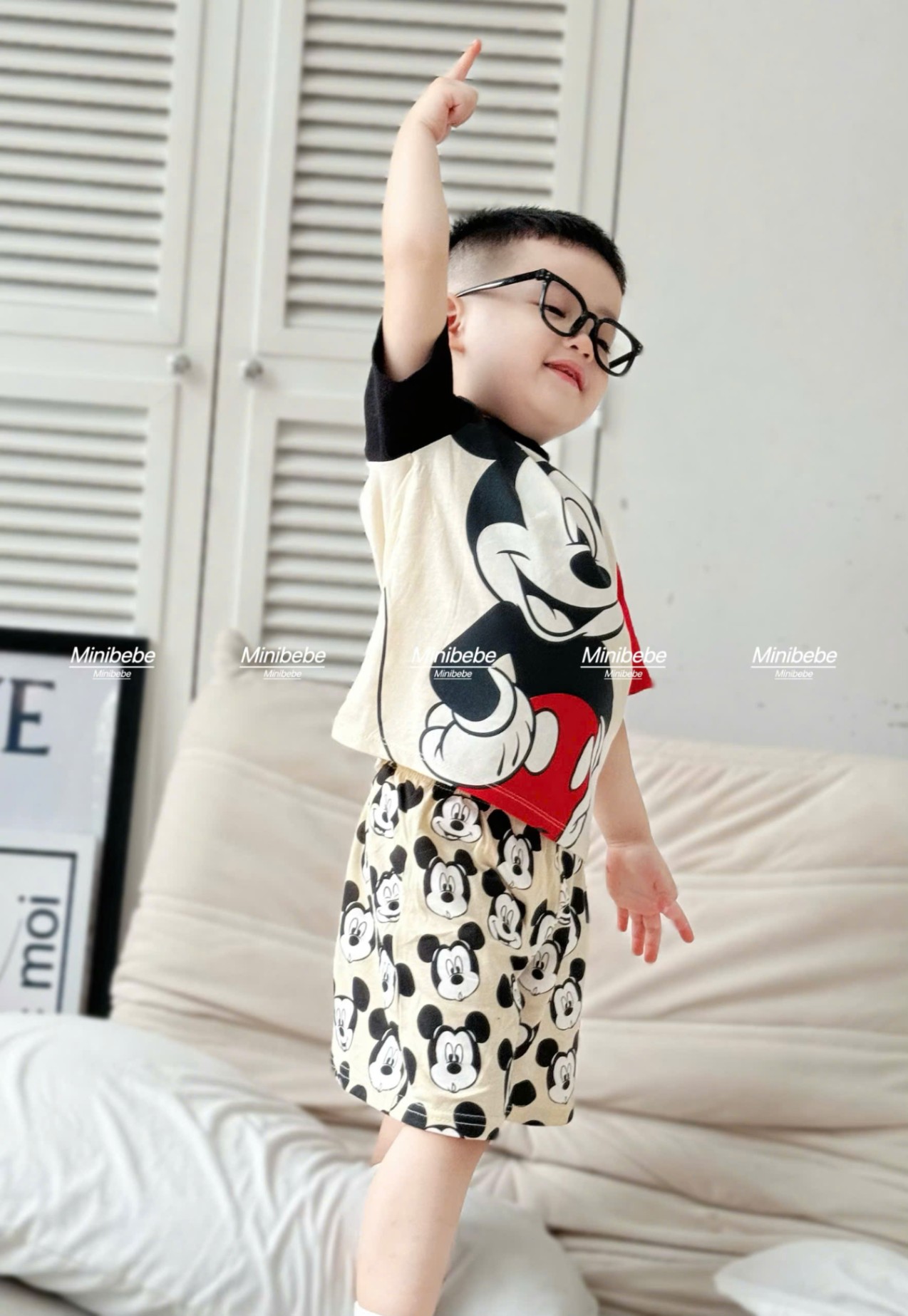 A825 - SET 3 BỘ MICKEY TRẮNG ĐỎ TAY PHỐI