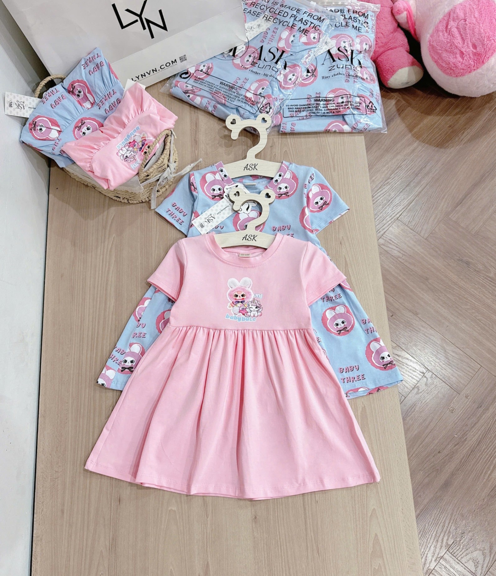 C327 - SET 2 VÁY BABYTHREE HỒNG XANH