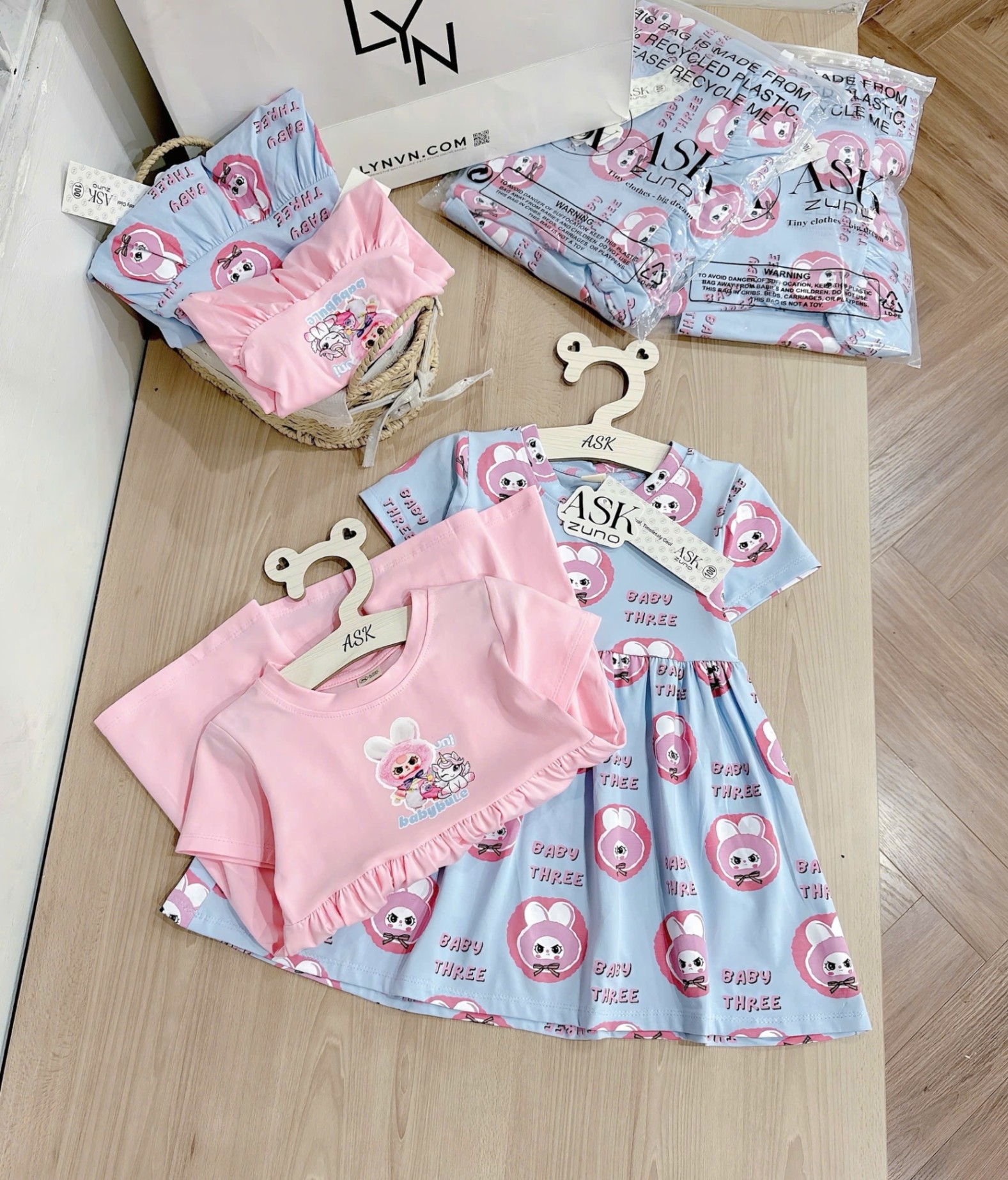 C327 - SET 2 VÁY BABYTHREE HỒNG XANH